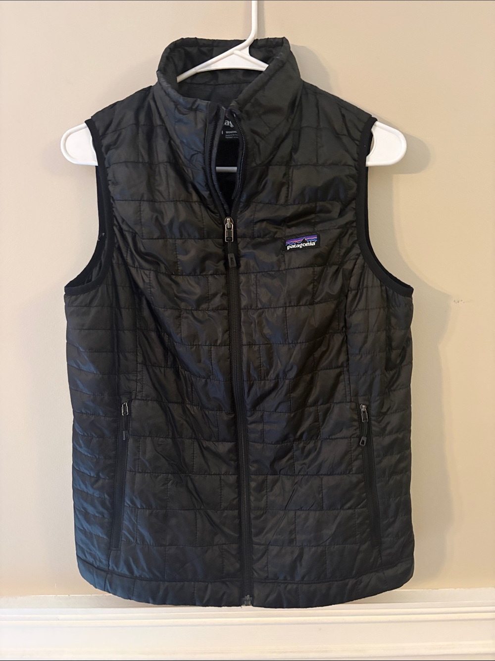 Patagonia Black Quilted Lightweight Women's Vest